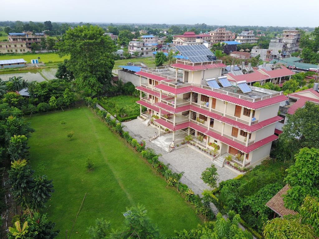 Chitwan Forest Resort , Chitwan National Park Sauraha Zewnętrze zdjęcie